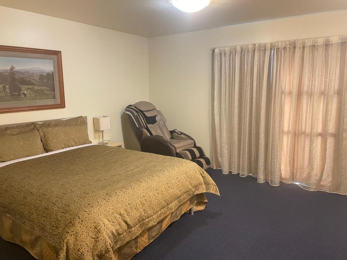 Abbots Hamilton - Hotel And Conference Centre Extérieur photo