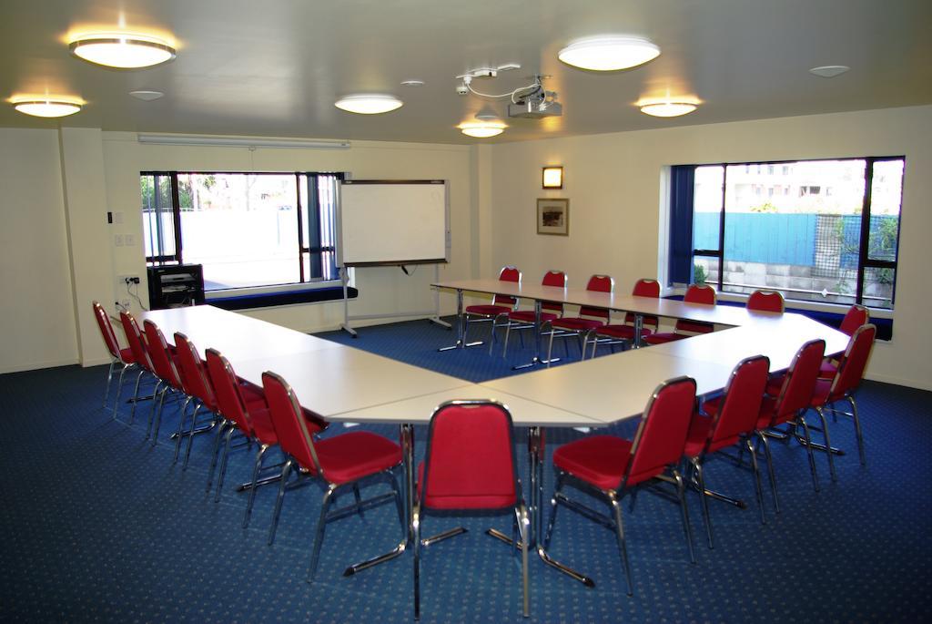 Abbots Hamilton - Hotel And Conference Centre Extérieur photo