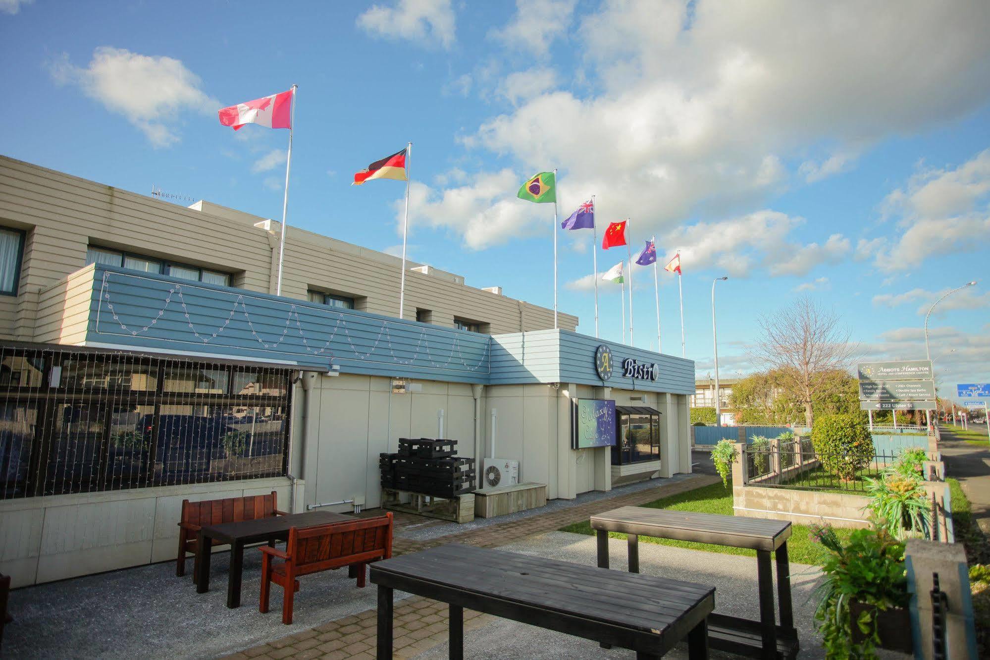 Abbots Hamilton - Hotel And Conference Centre Extérieur photo